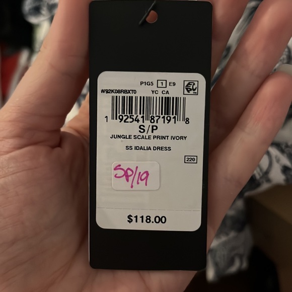 Guess NWT dress - Picture 2 of 2